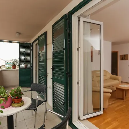 Appartement Larissa *