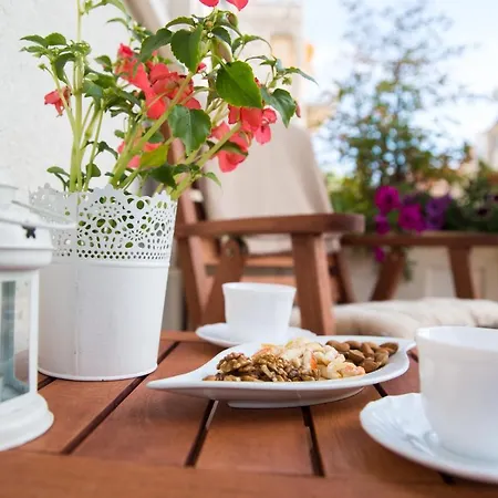 Larissa Apartament